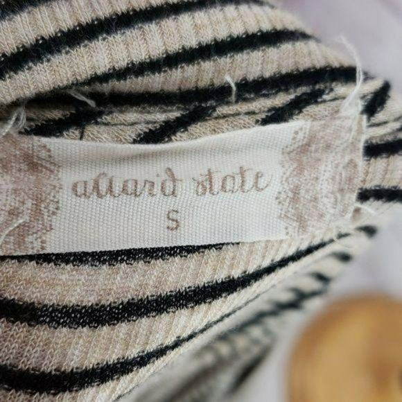 Altar'd State Anthropologie Woman's Striped Long Sleeve Blouse Small‎ - Picture 5 of 5